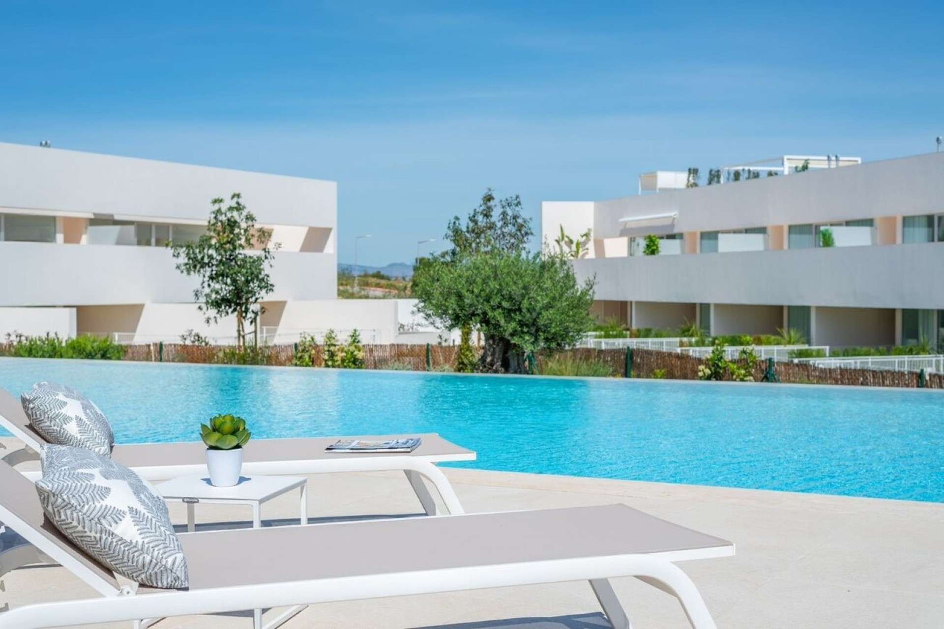Resale - Apartment / Flat -
Los Balcones - Los Altos del Edén - Los Balcones