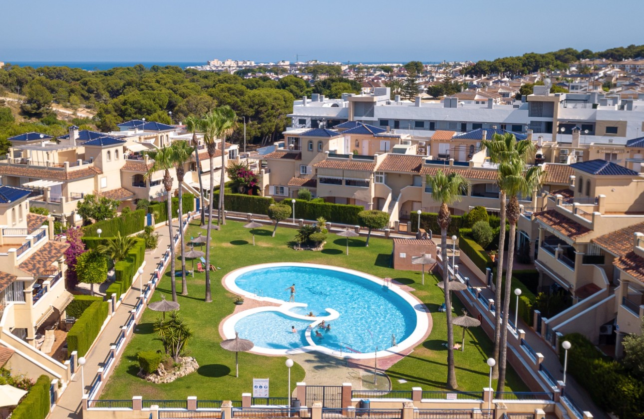 Resale - Apartment / Flat -
Mil Palmeras - Riomar