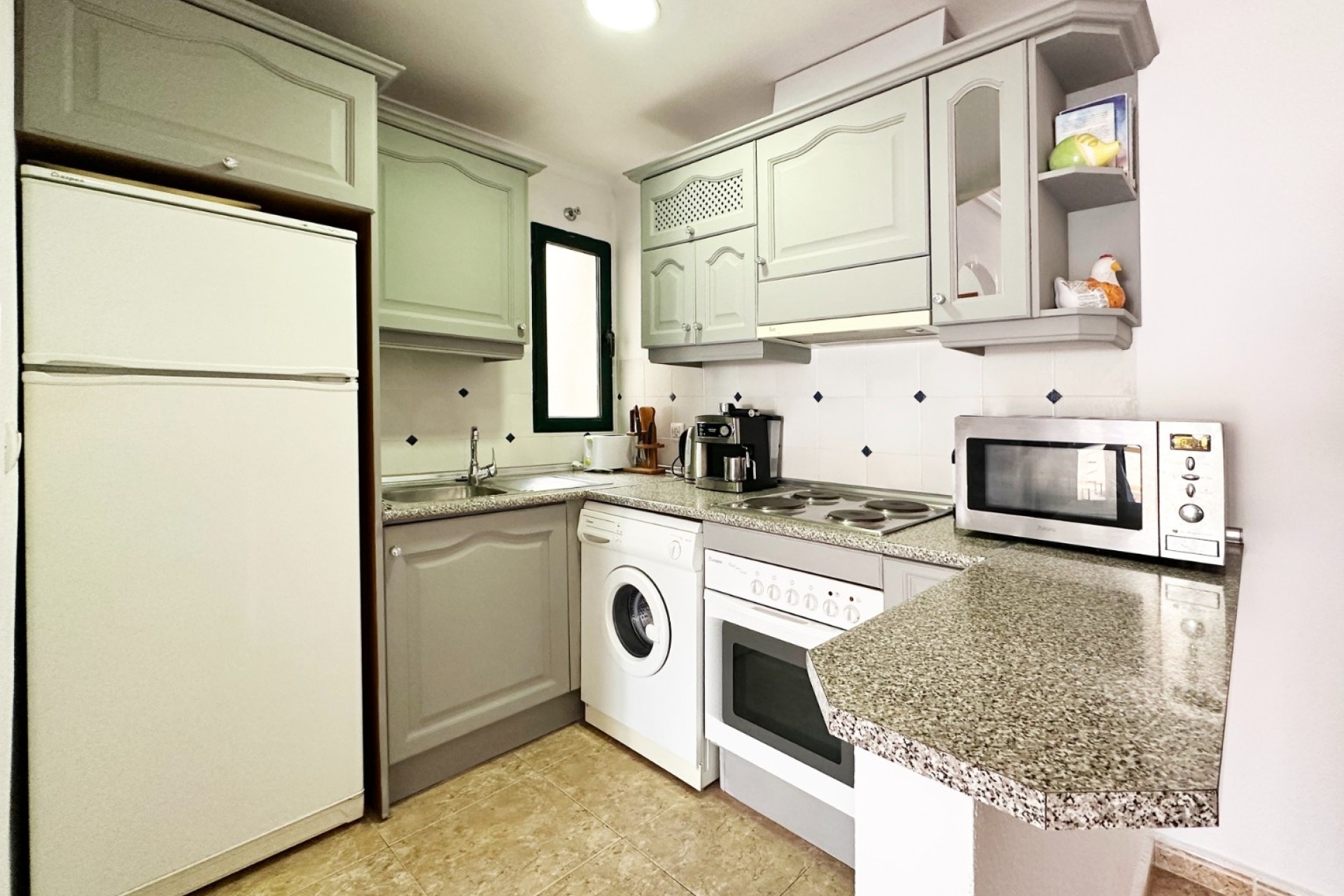 Resale - Apartment / Flat -
Orihuela Costa - Aguamarina