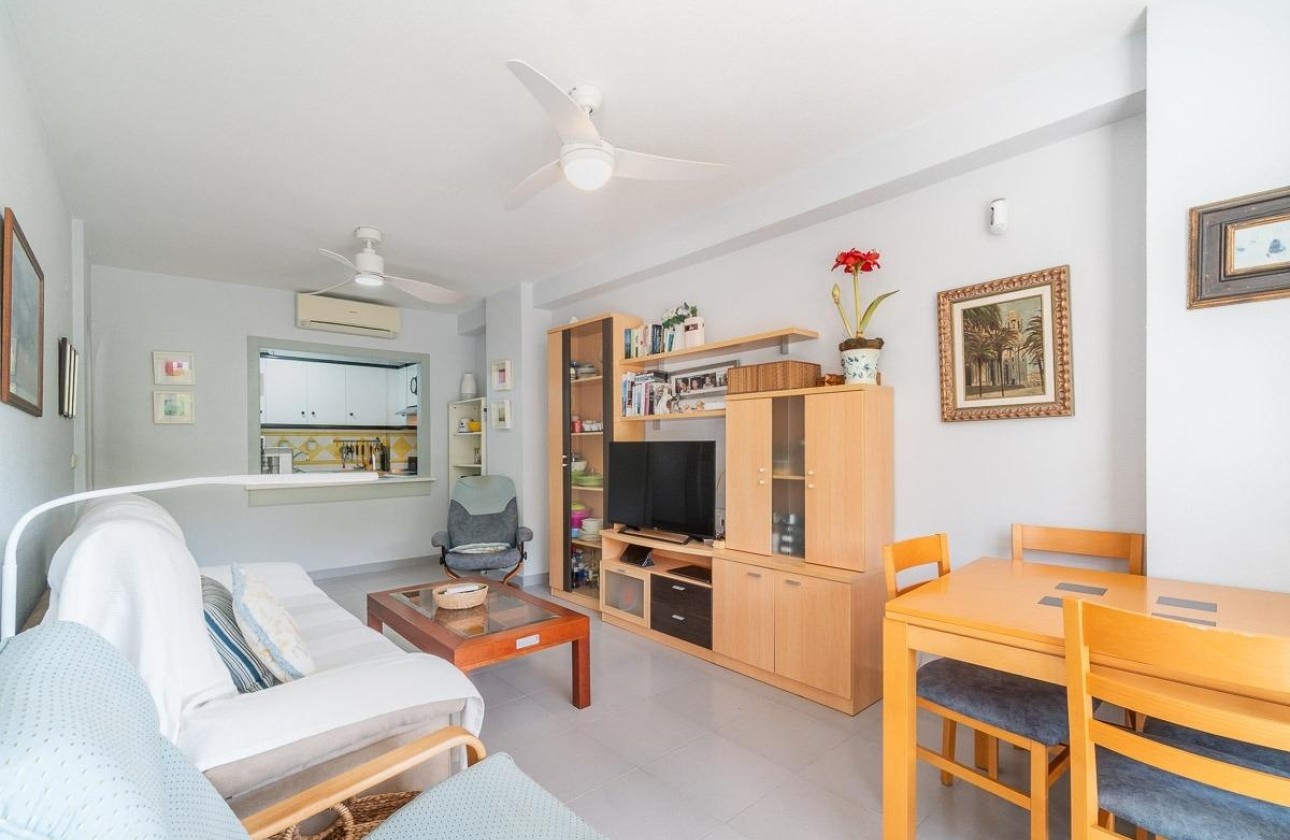 Resale - Apartment / Flat -
Orihuela Costa - Campoamor