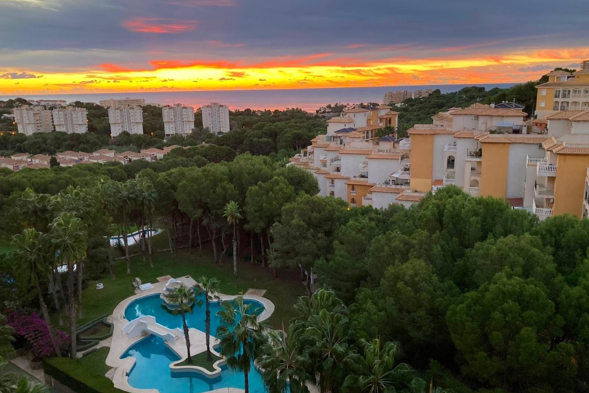 Resale - Apartment / Flat -
Orihuela Costa - Dehesa de campoamor