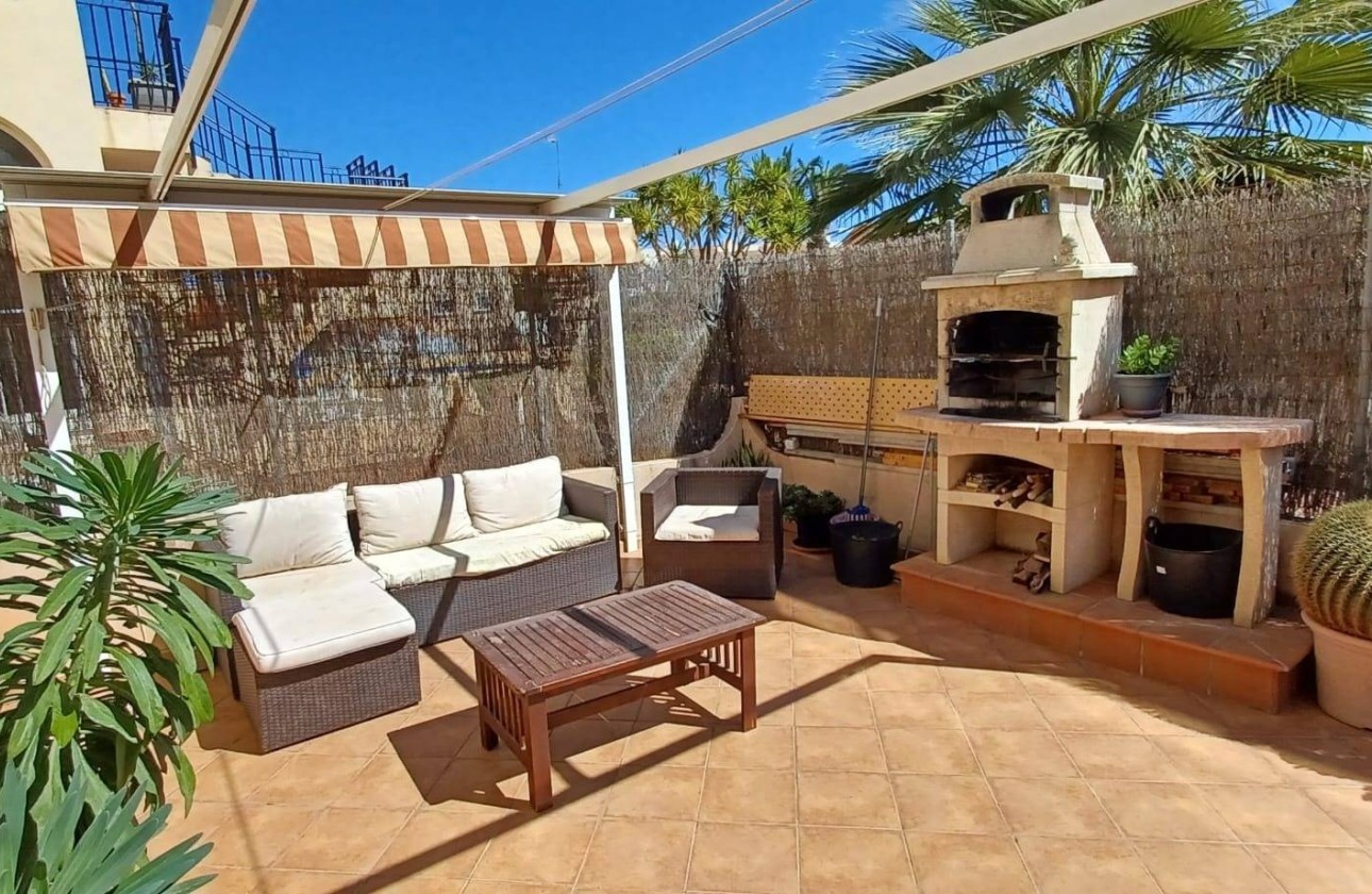 Resale - Apartment / Flat -
Orihuela Costa - La Florida
