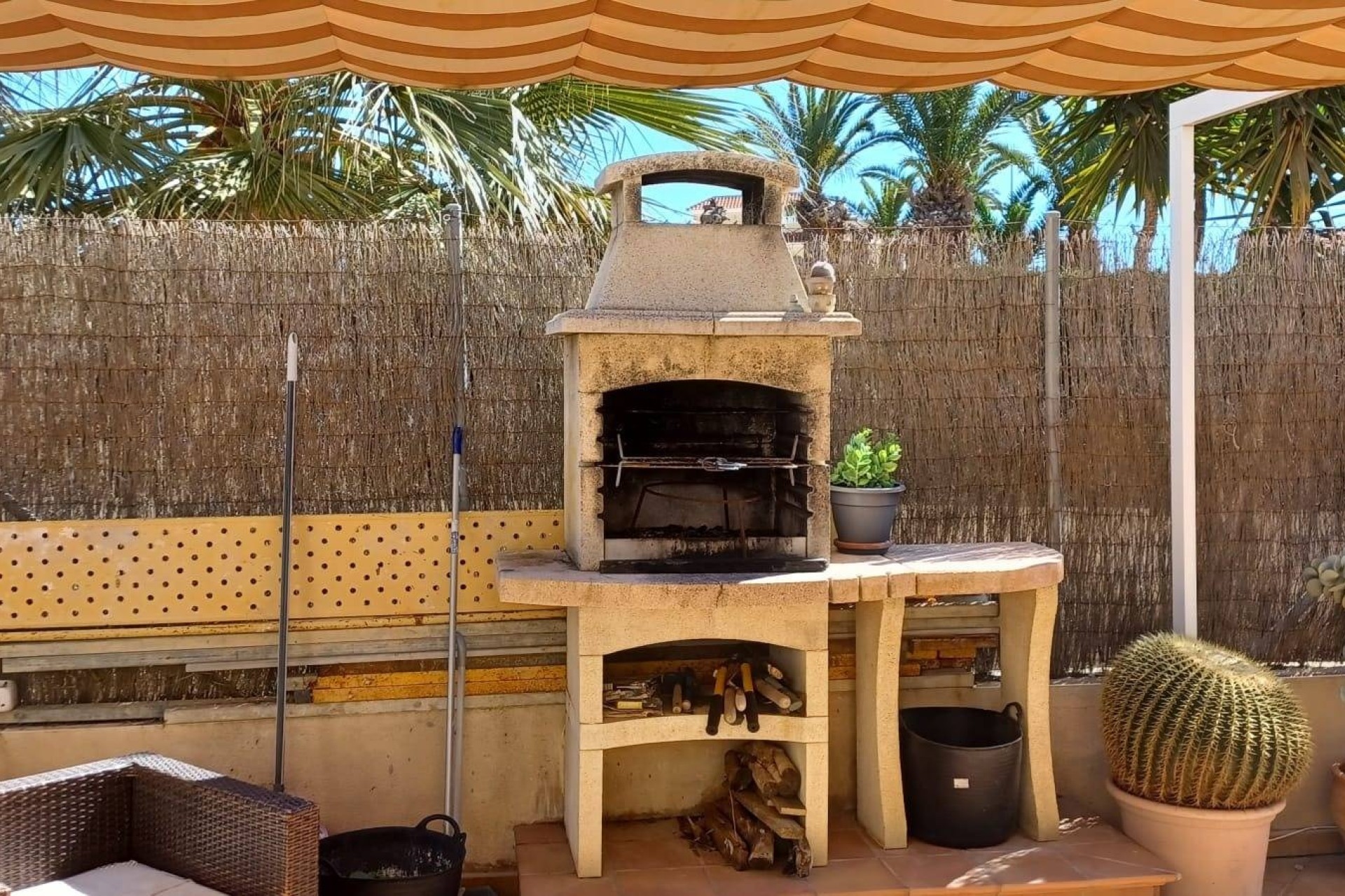 Resale - Apartment / Flat -
Orihuela Costa - La Florida