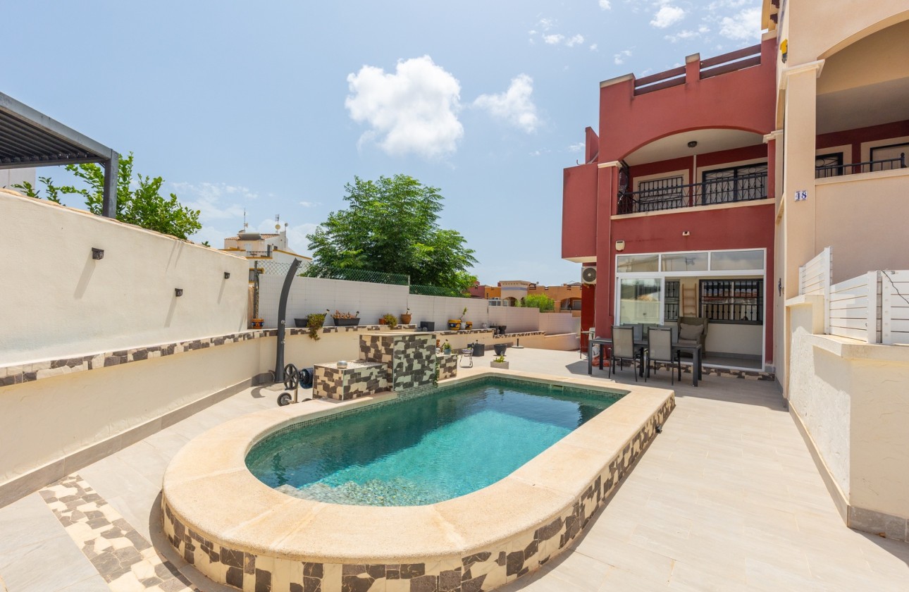 Resale - Apartment / Flat -
Orihuela Costa - Los Altos