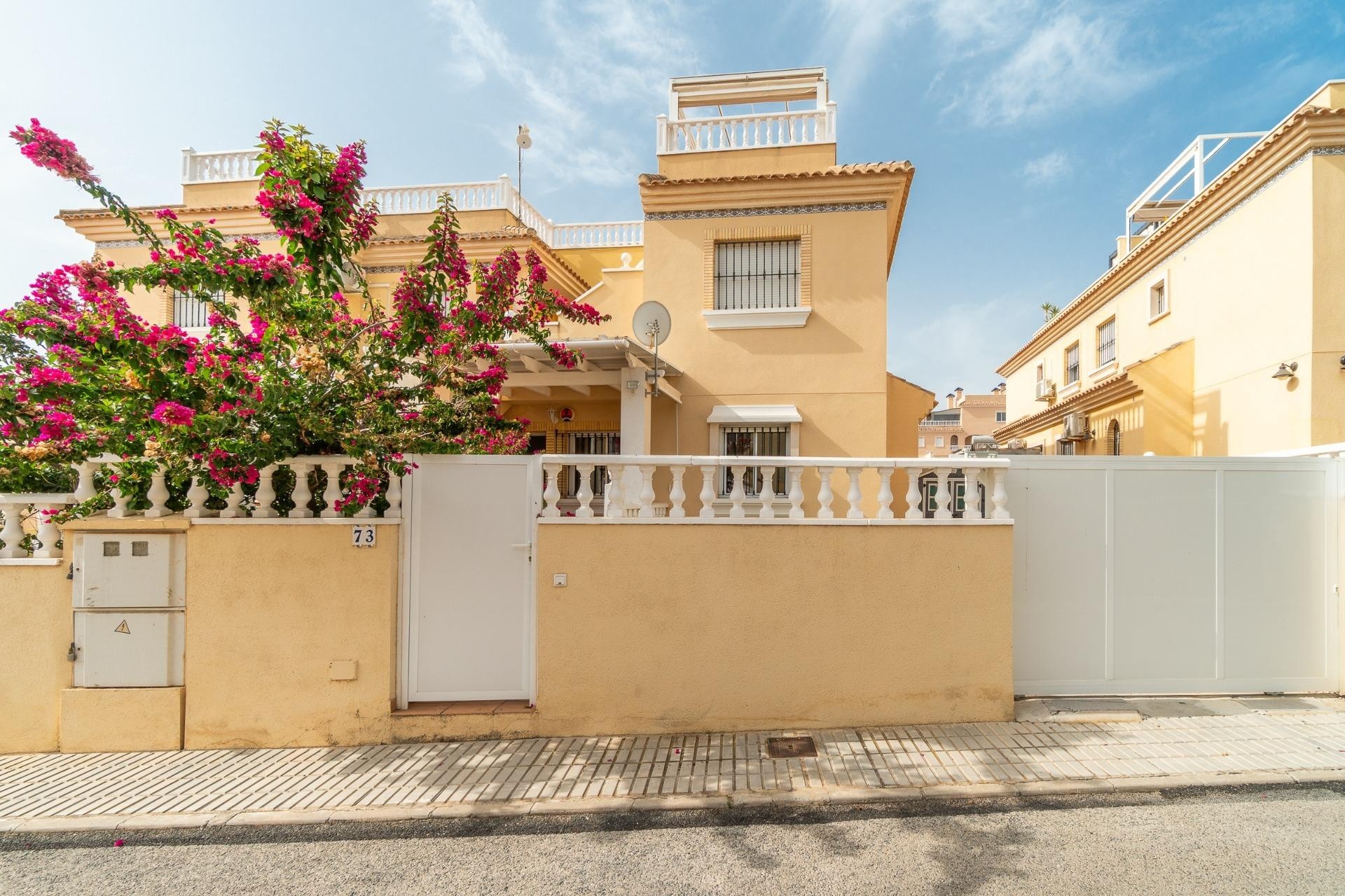 Resale - Apartment / Flat -
Orihuela Costa - Los Dolses
