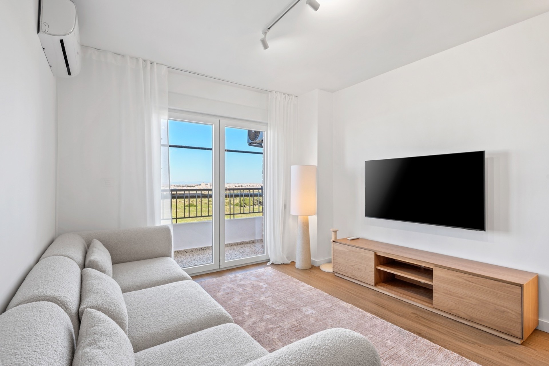 Resale - Apartment / Flat -
Orihuela Costa - Punta Prima