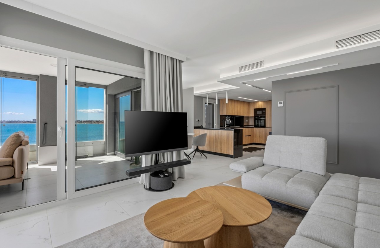 Resale - Apartment / Flat -
Orihuela Costa - Punta Prima