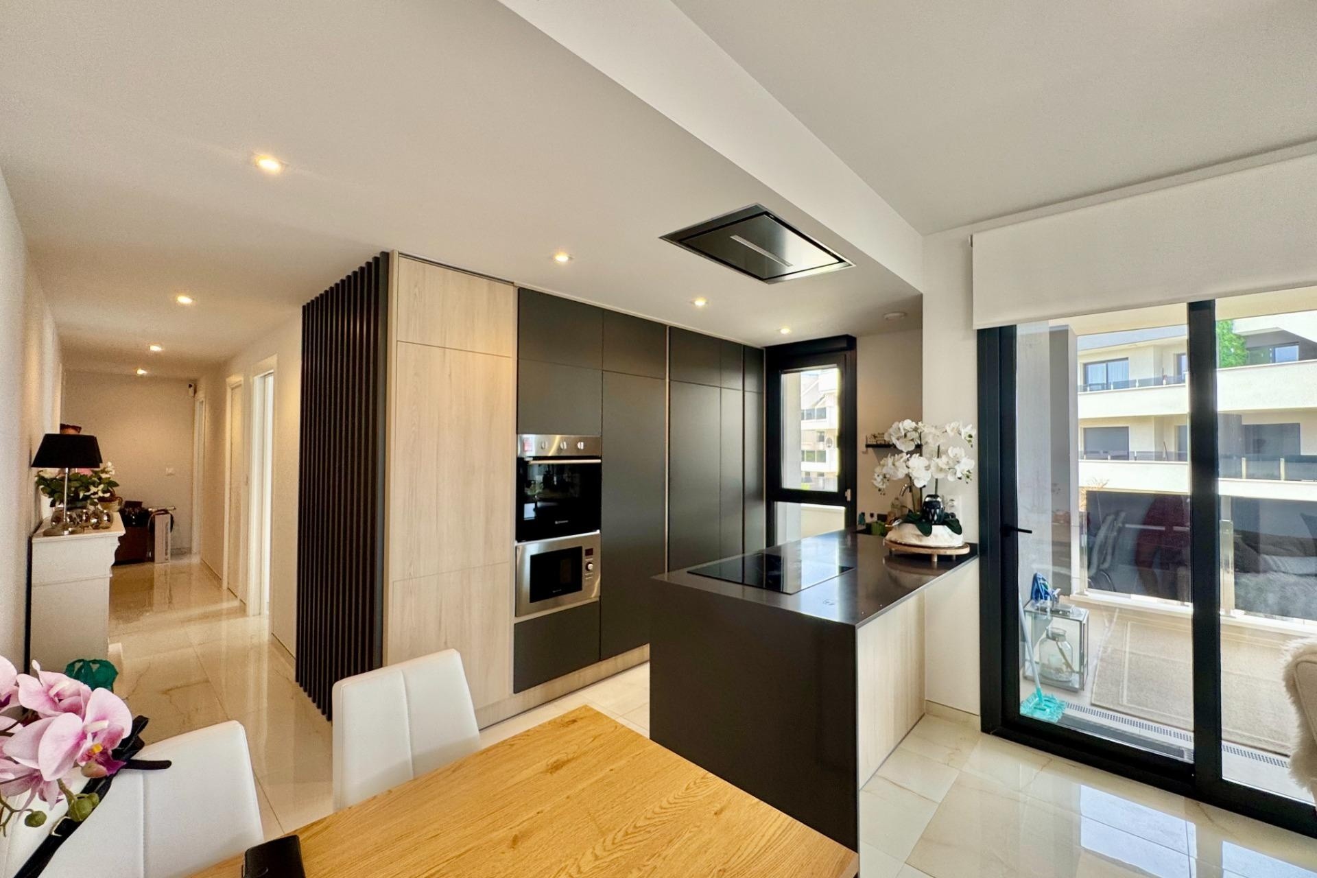 Resale - Apartment / Flat -
Orihuela Costa - Punta Prima