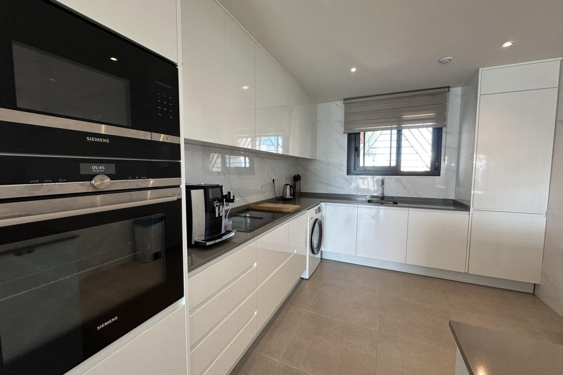 Resale - Apartment / Flat -
Orihuela Costa - Villamartín-Las Filipinas