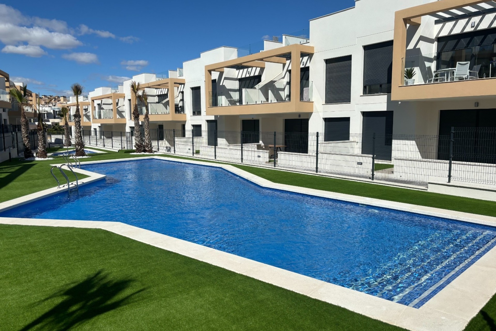 Resale - Apartment / Flat -
Orihuela Costa - Villamartin