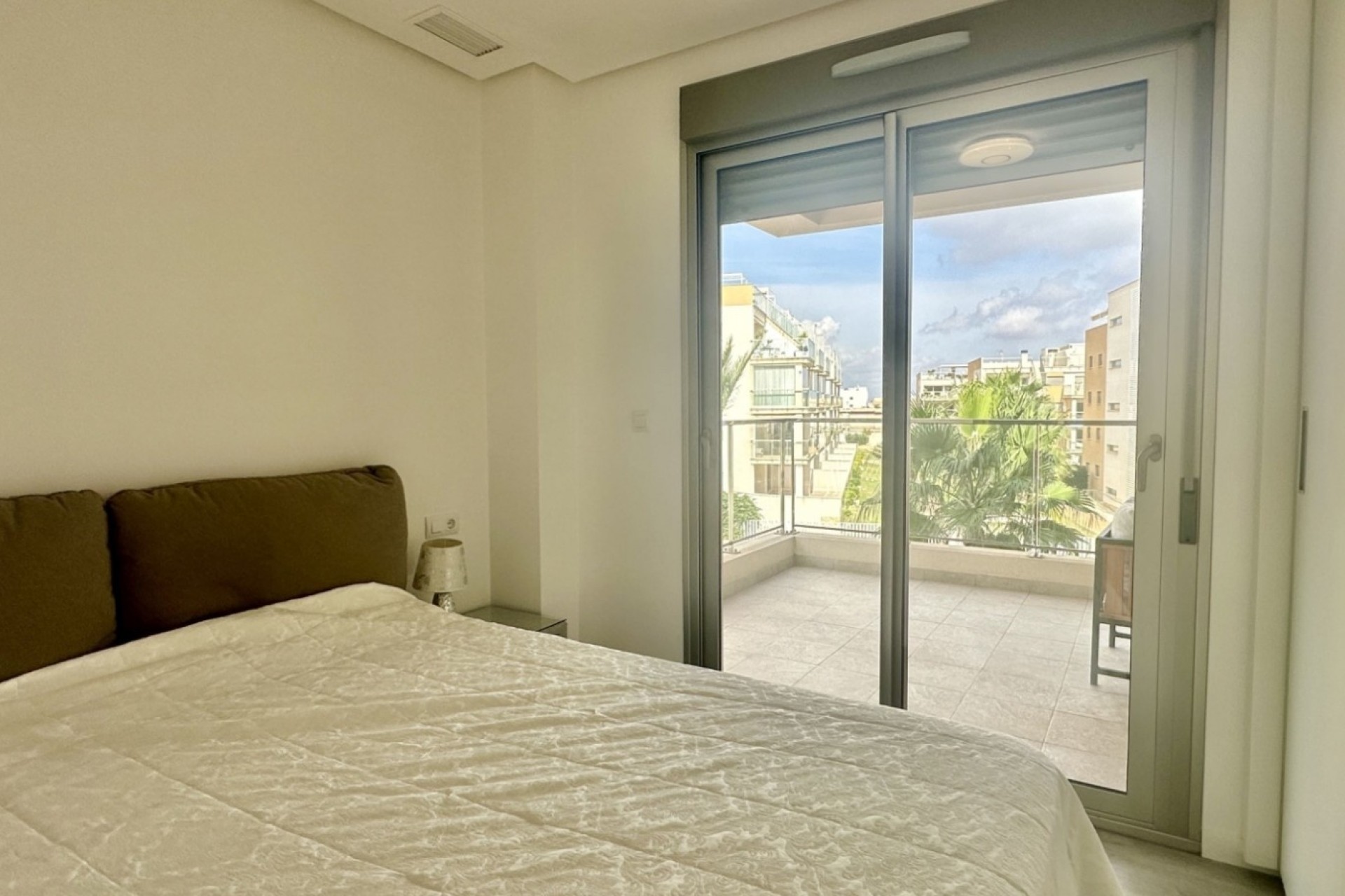 Resale - Apartment / Flat -
Orihuela Costa - Villamartín