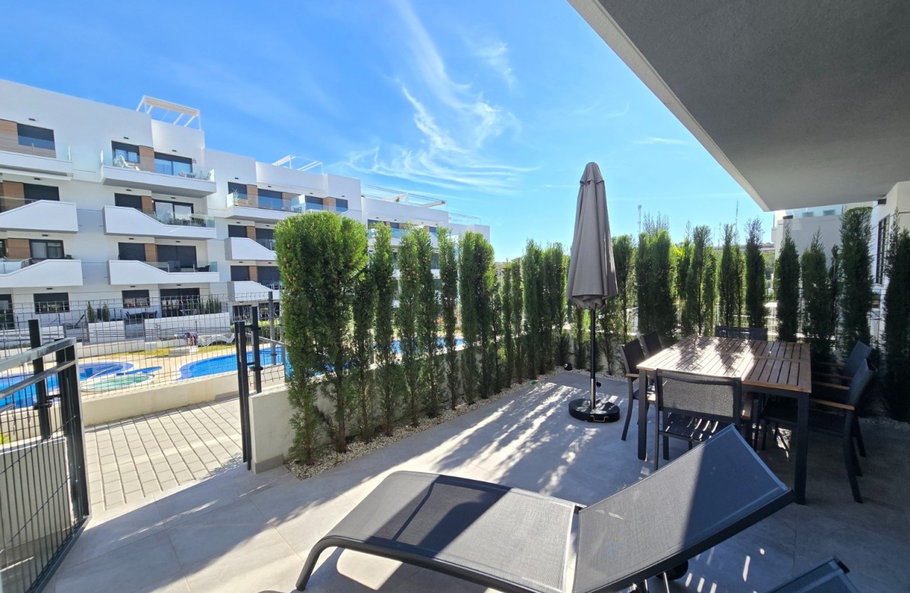 Resale - Apartment / Flat -
Orihuela Costa - Villamartín *