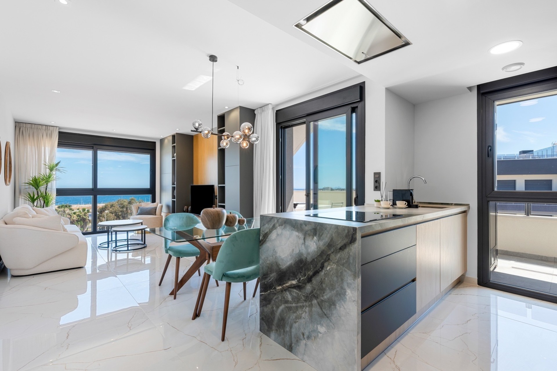 Resale - Apartment / Flat -
Orihuela Costa