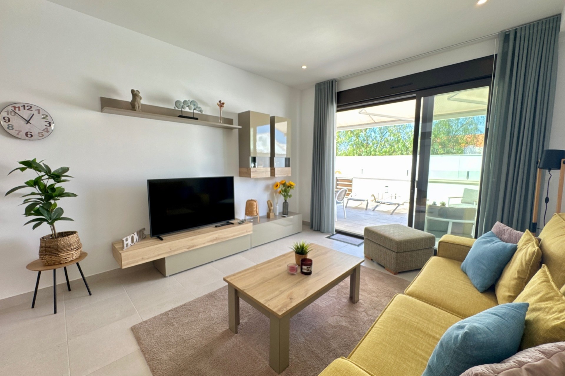 Resale - Apartment / Flat -
Pilar de la Horadada - Costa Blanca