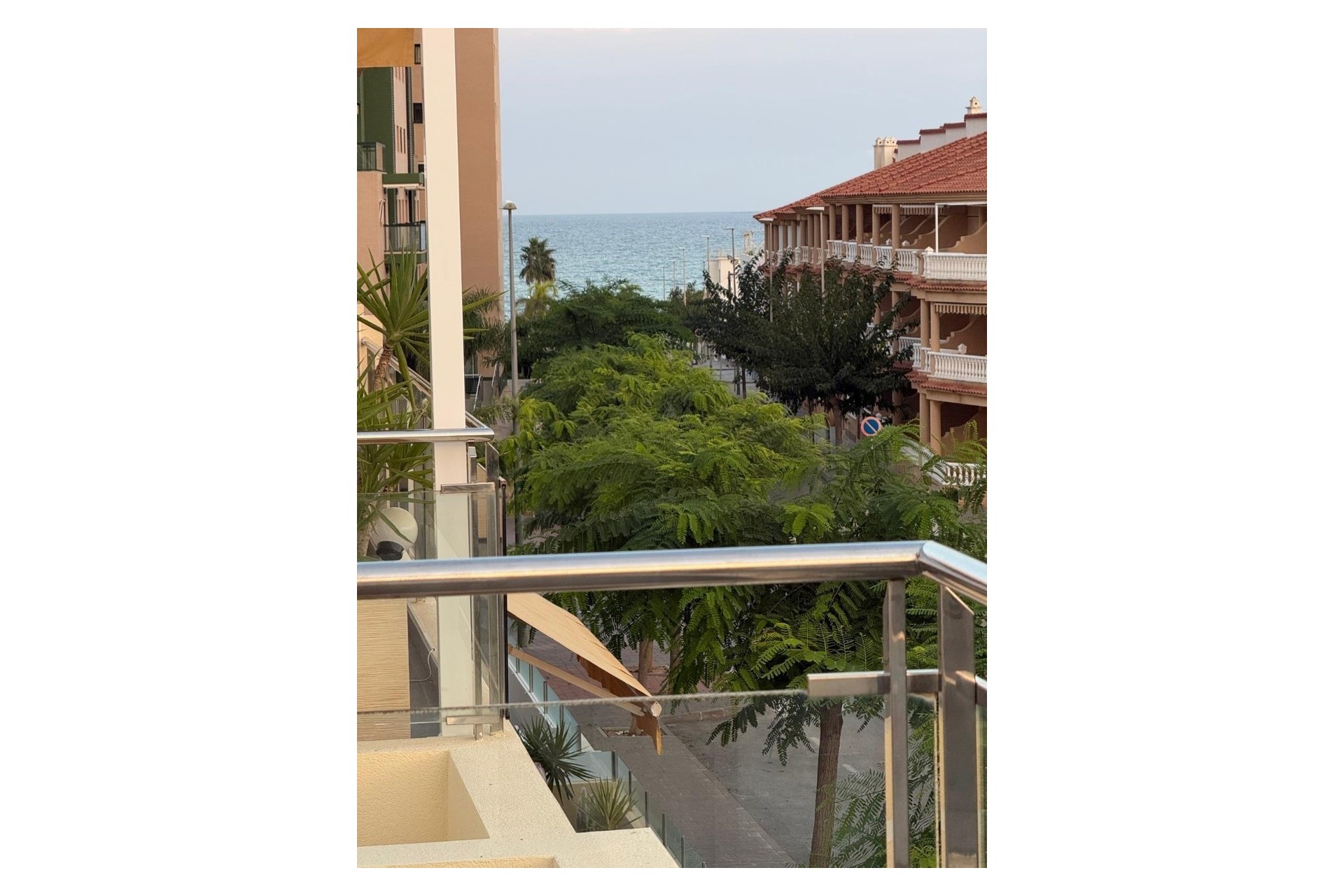 Resale - Apartment / Flat -
Pilar de la Horadada - Mil Palmeras
