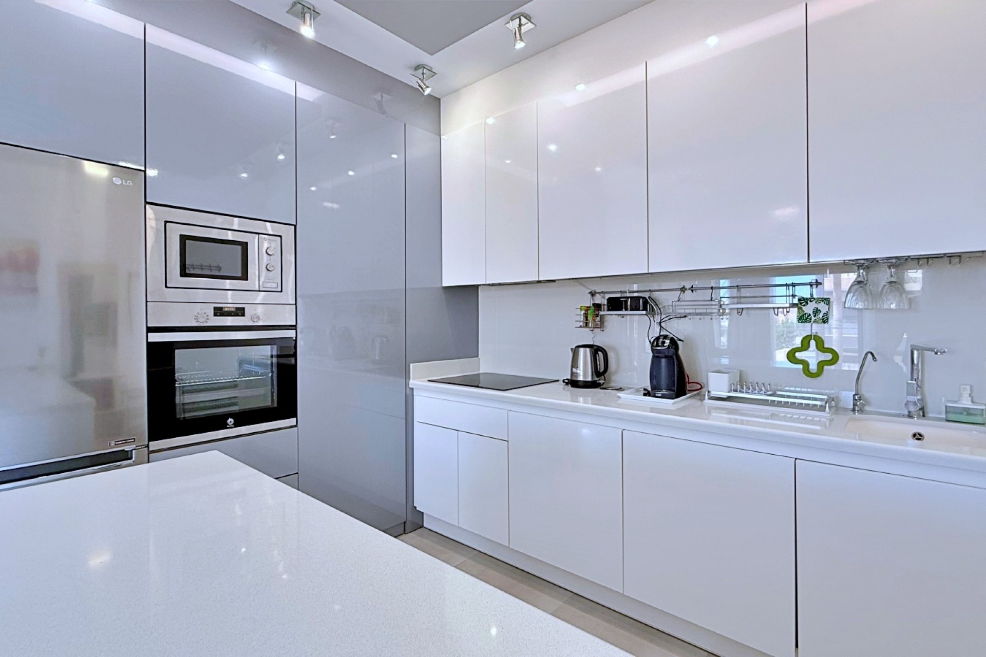 Resale - Apartment / Flat -
Pilar de la Horadada - Torre de la Horadada