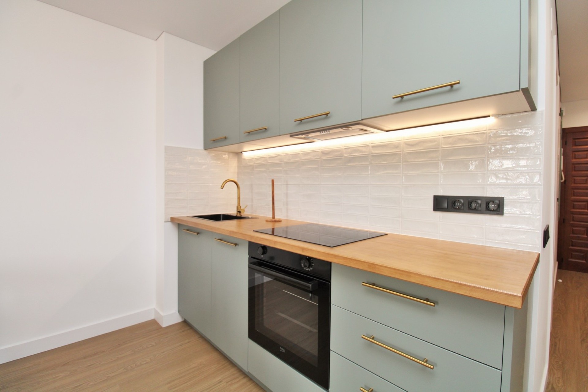 Resale - Apartment / Flat -
Pilar de la Horadada - Torre de la Horadada