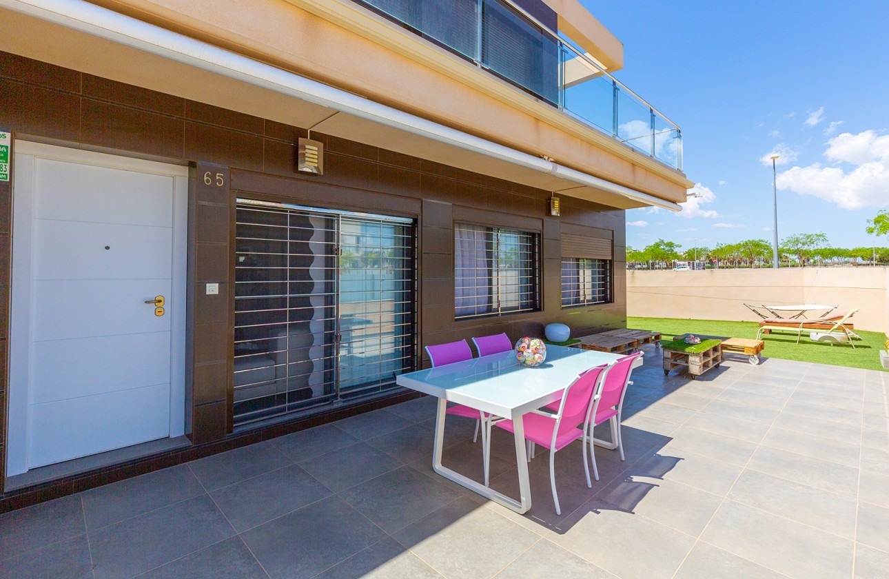 Resale - Apartment / Flat -
Pilar de la Horadada - Torre de la Horadada