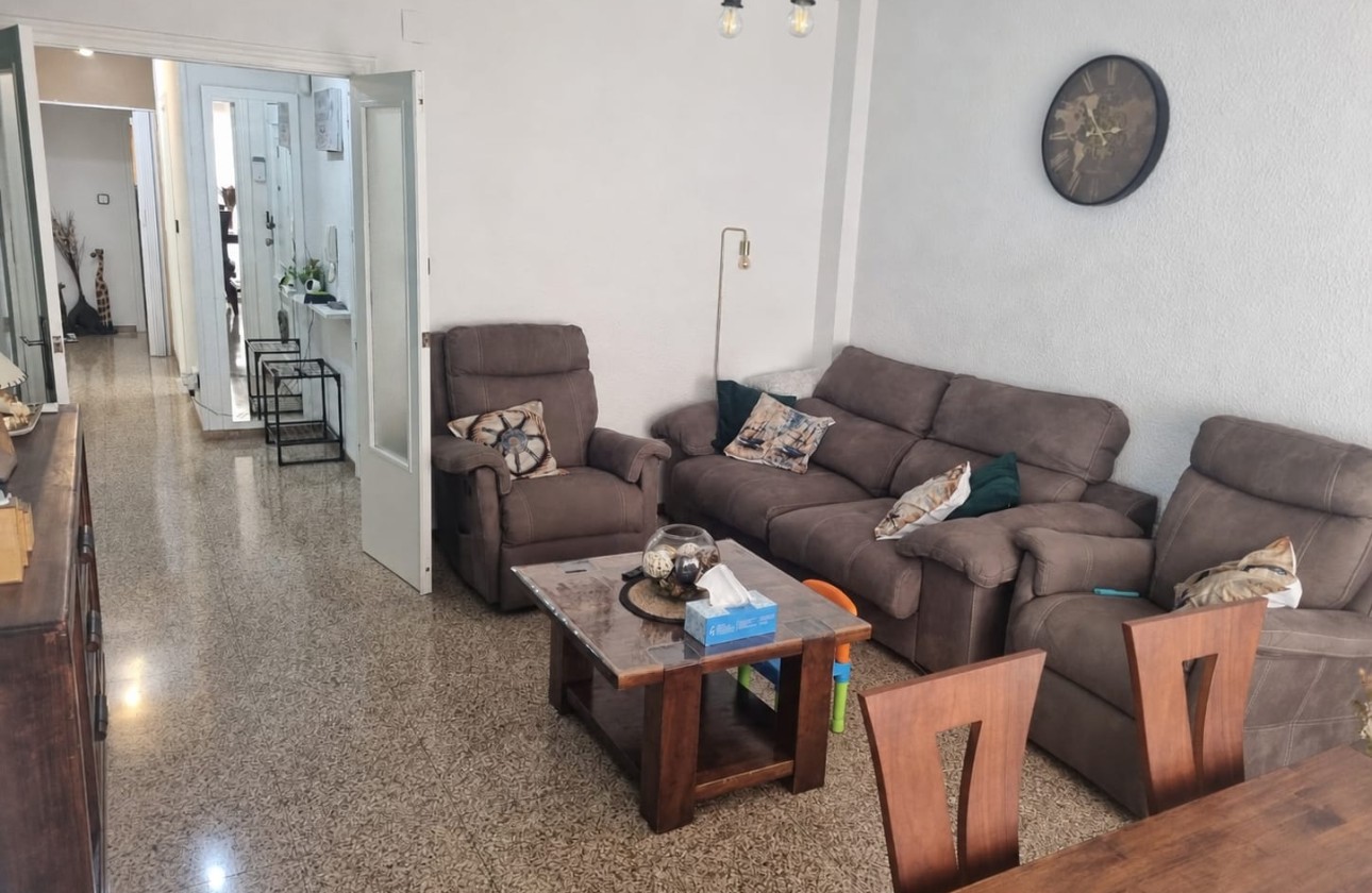 Resale - Apartment / Flat -
Pinoso - Inland