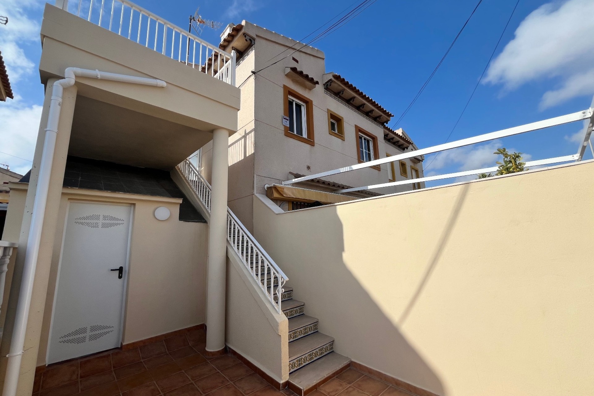 Resale - Apartment / Flat -
Playa Flamenca - Res. San Antonio