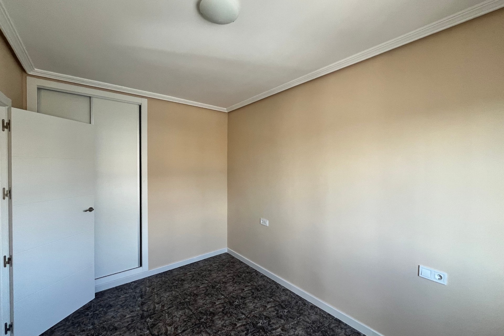 Resale - Apartment / Flat -
Playa Flamenca - Res. San Antonio