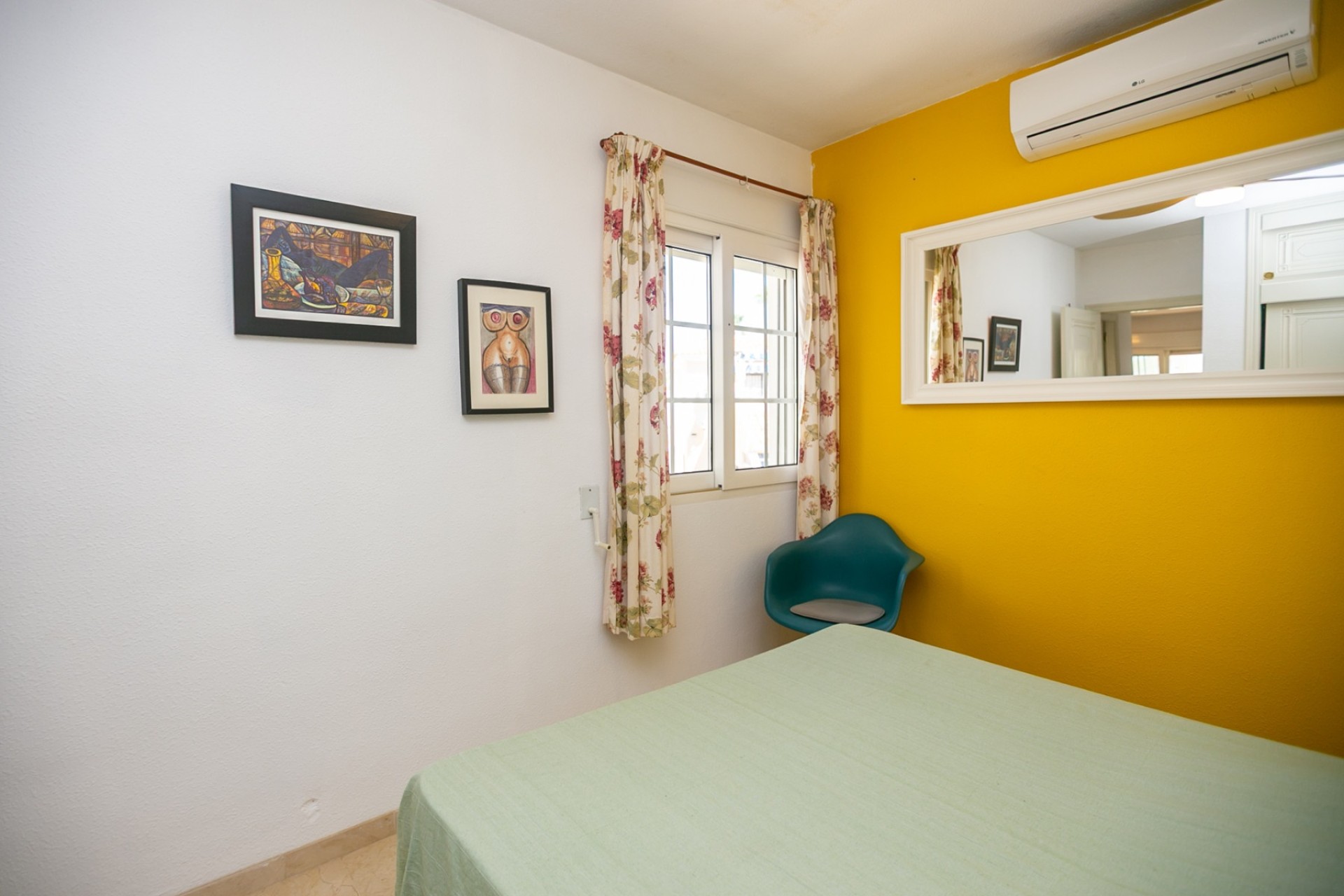 Resale - Apartment / Flat -
Playa Flamenca