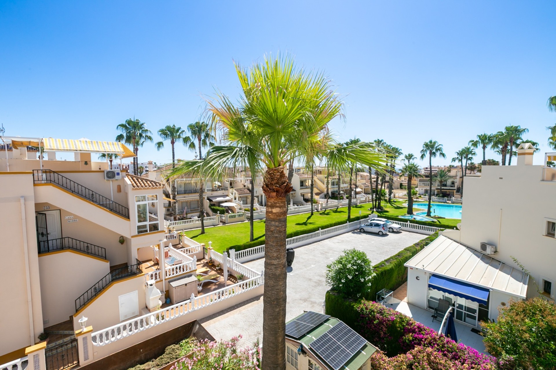 Resale - Apartment / Flat -
Playa Flamenca