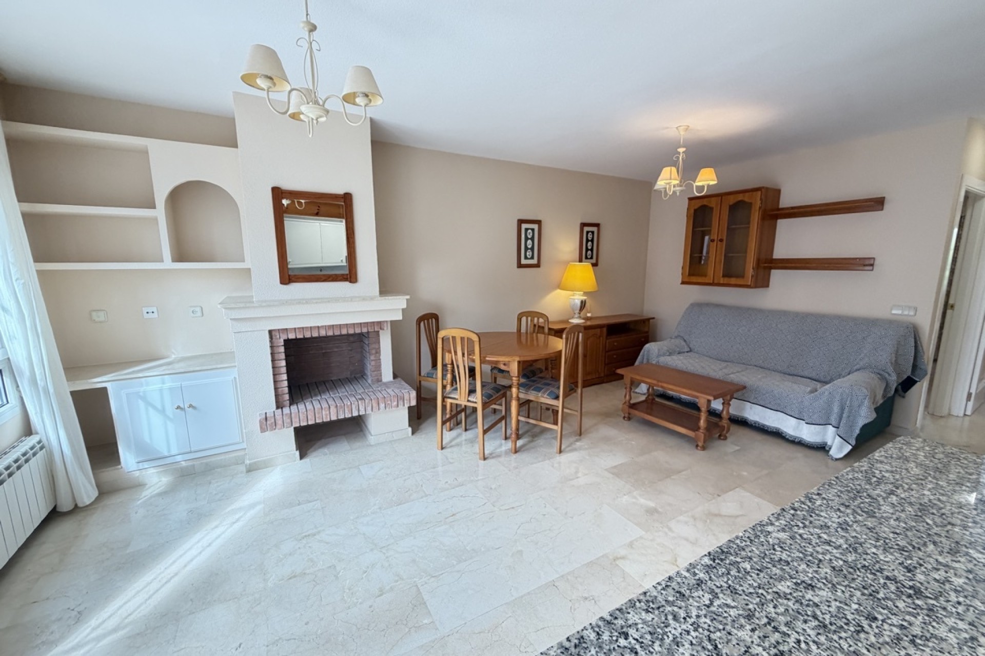 Resale - Apartment / Flat -
Rioja