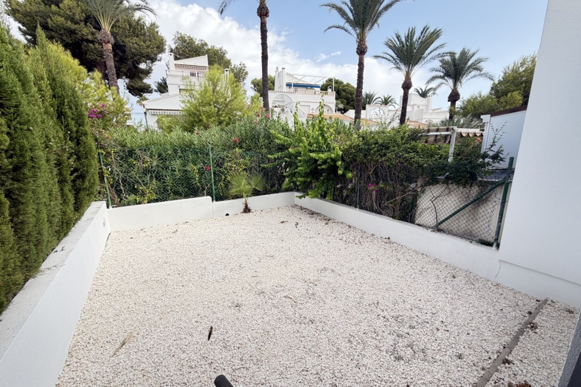 Resale - Apartment / Flat -
Rioja