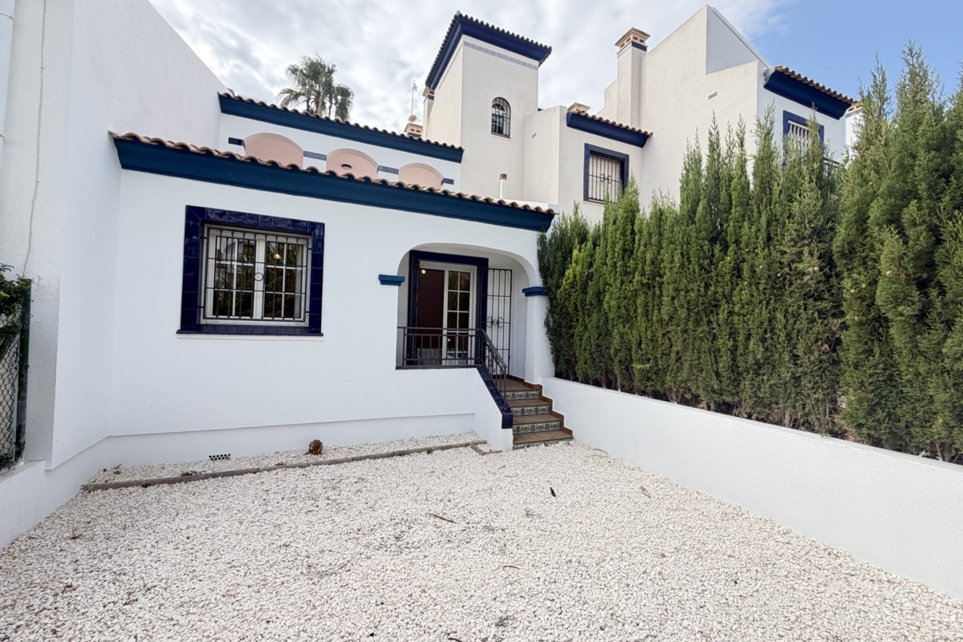 Resale - Apartment / Flat -
Rioja
