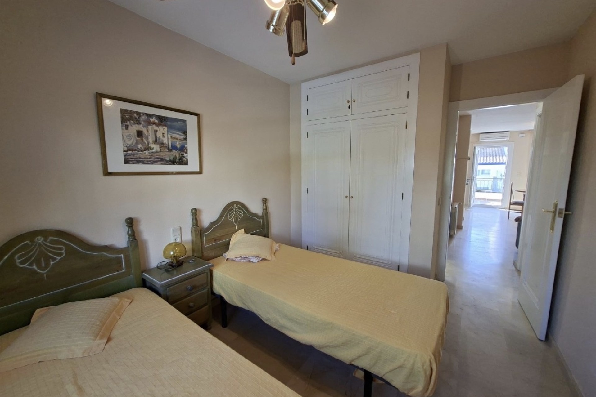 Resale - Apartment / Flat -
Rioja