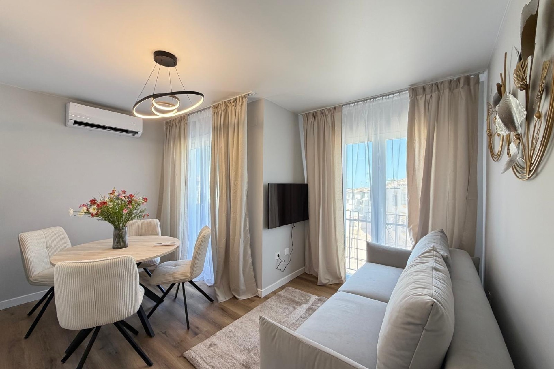 Resale - Apartment / Flat -
San Miguel de Salinas - Blue Lagoon