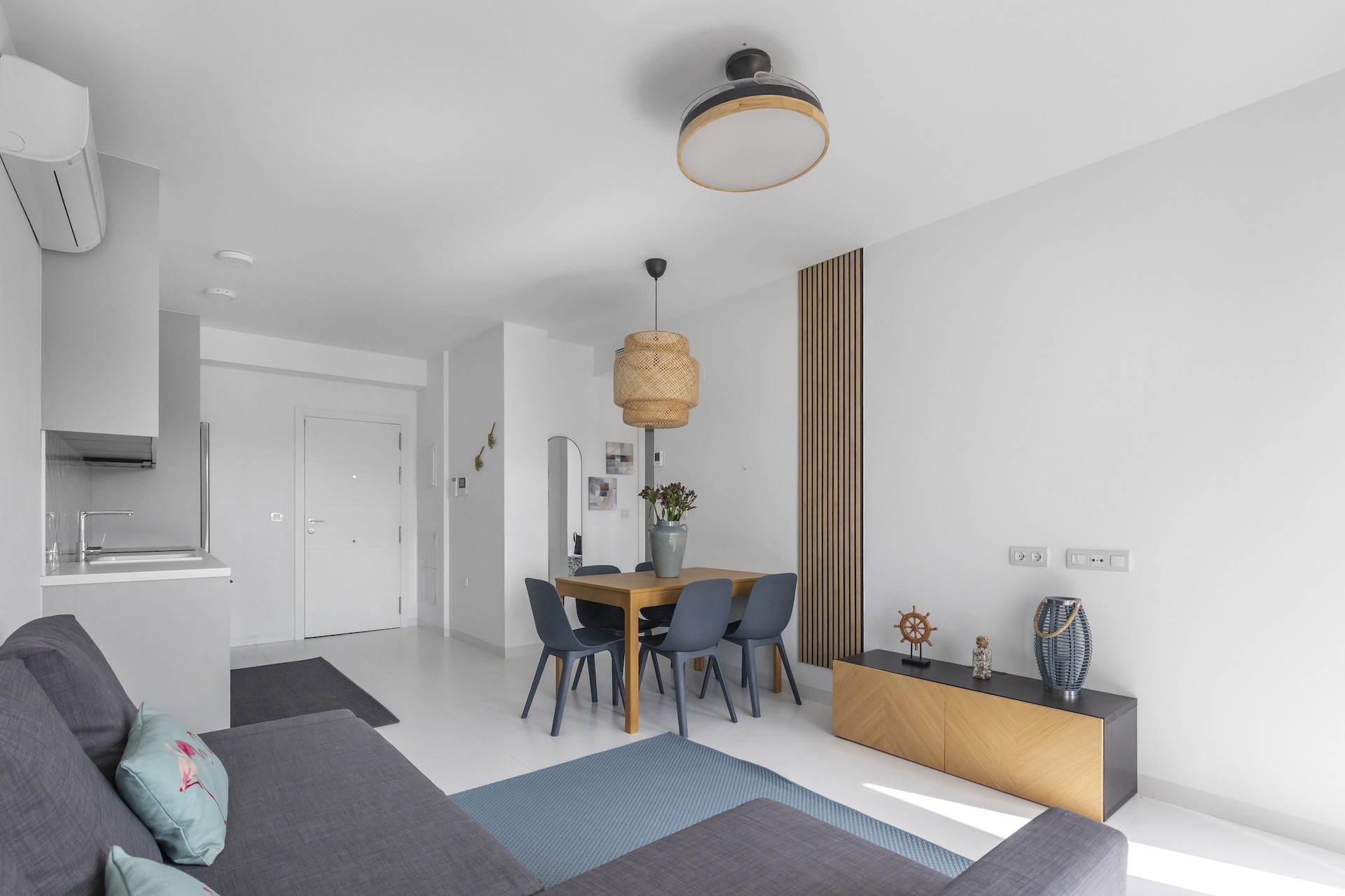Resale - Apartment / Flat -
San Miguel de Salinas - Inland