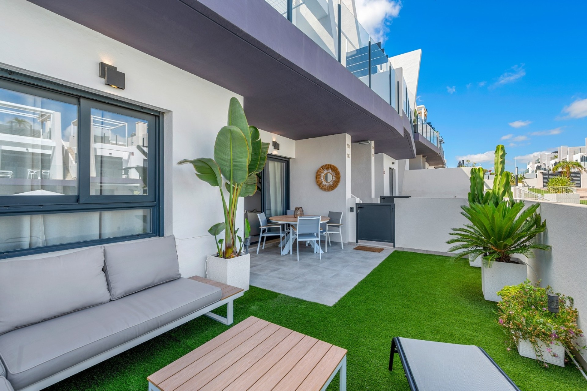 Resale - Apartment / Flat -
San Miguel de Salinas - Inland
