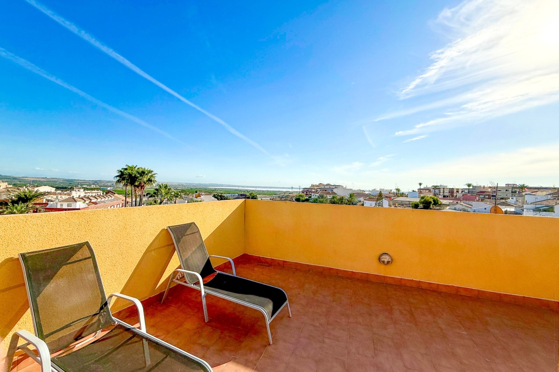 Resale - Apartment / Flat -
San Miguel de Salinas - Inland