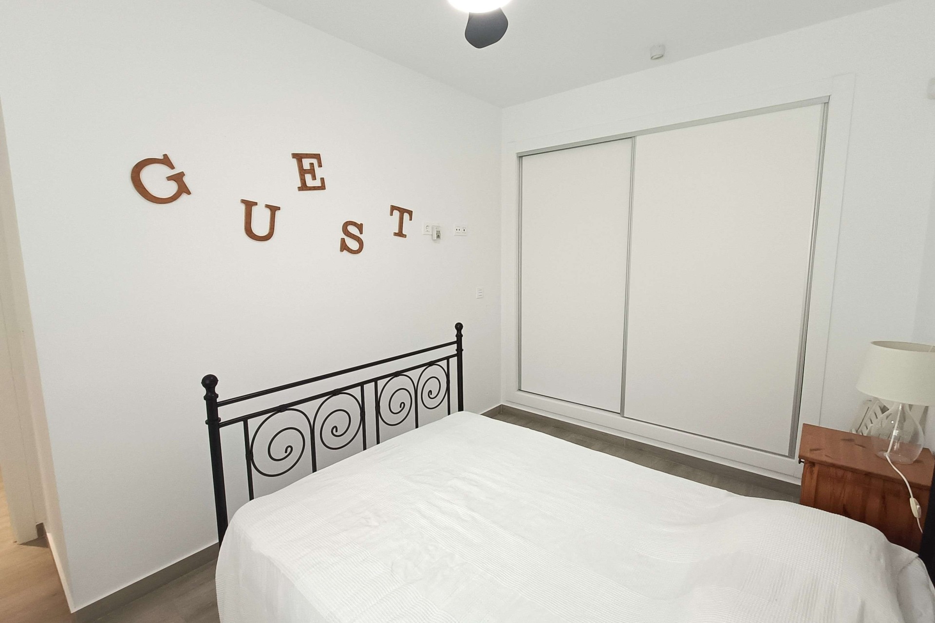 Resale - Apartment / Flat -
San Miguel de Salinas - Las Comunicaciones