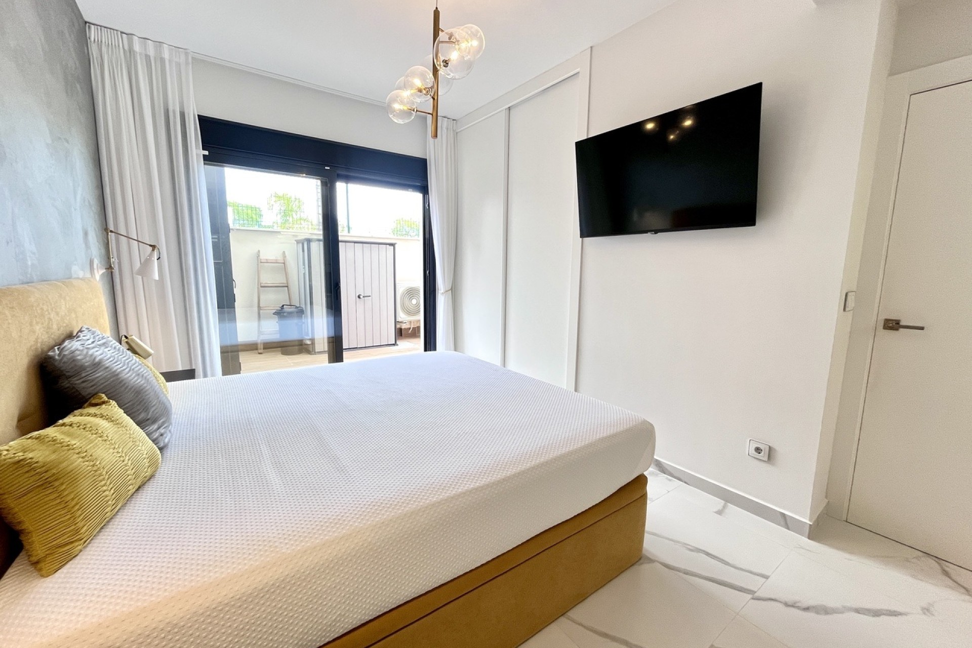 Resale - Apartment / Flat -
San Miguel de Salinas