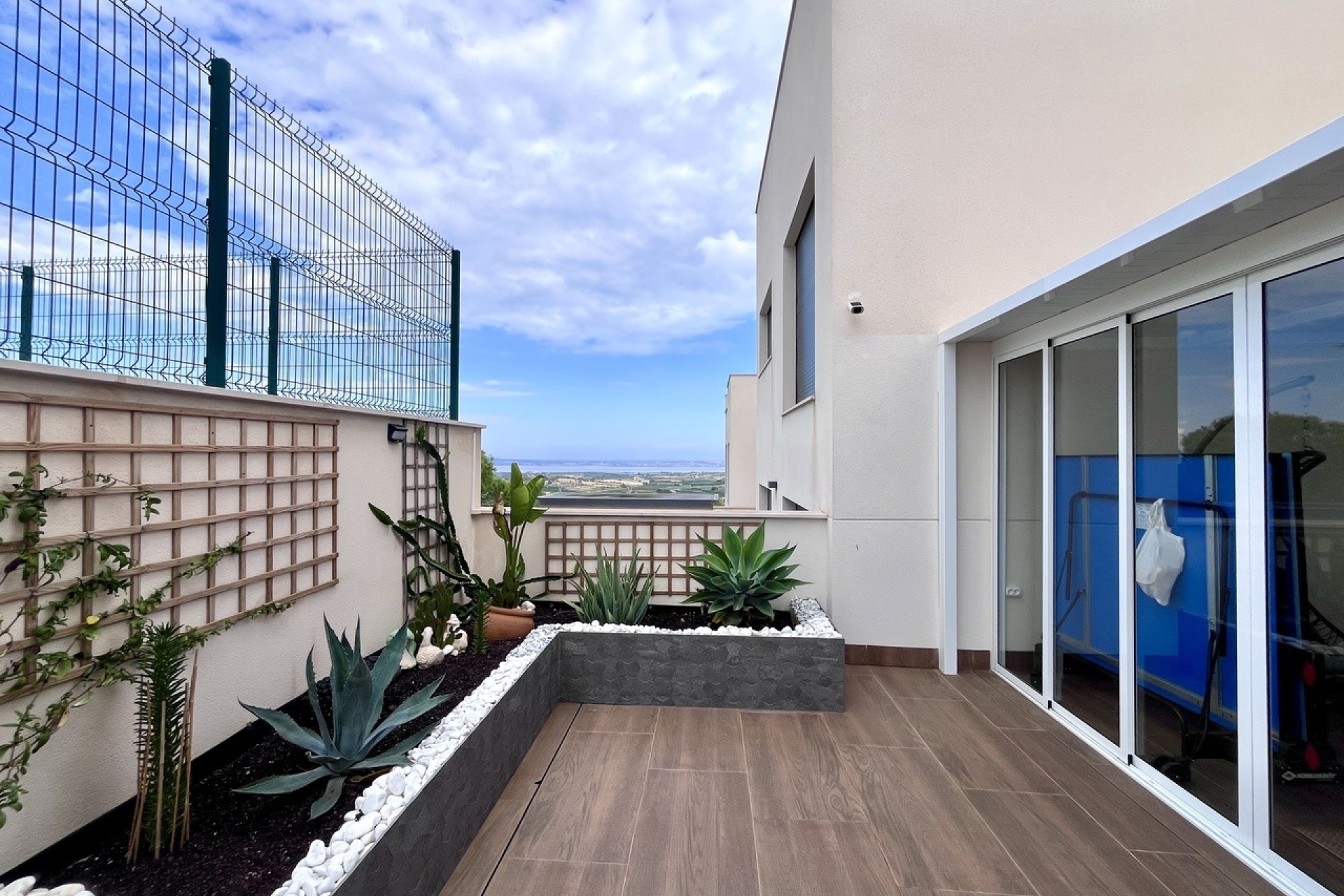 Resale - Apartment / Flat -
San Miguel de Salinas