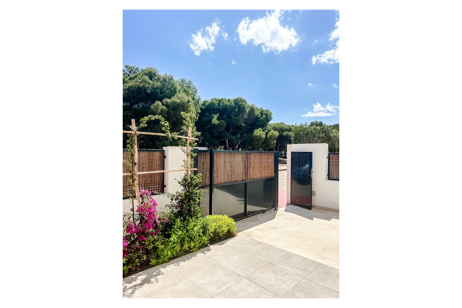 Resale - Apartment / Flat -
Santiago de la ribera - zona san blas