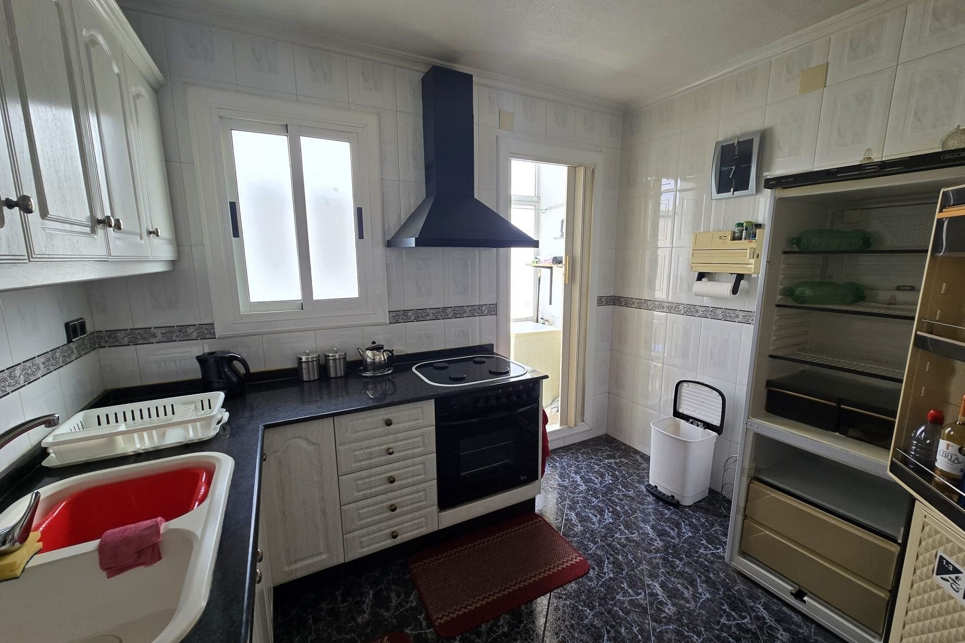 Resale - Apartment / Flat -
Sax - SAX