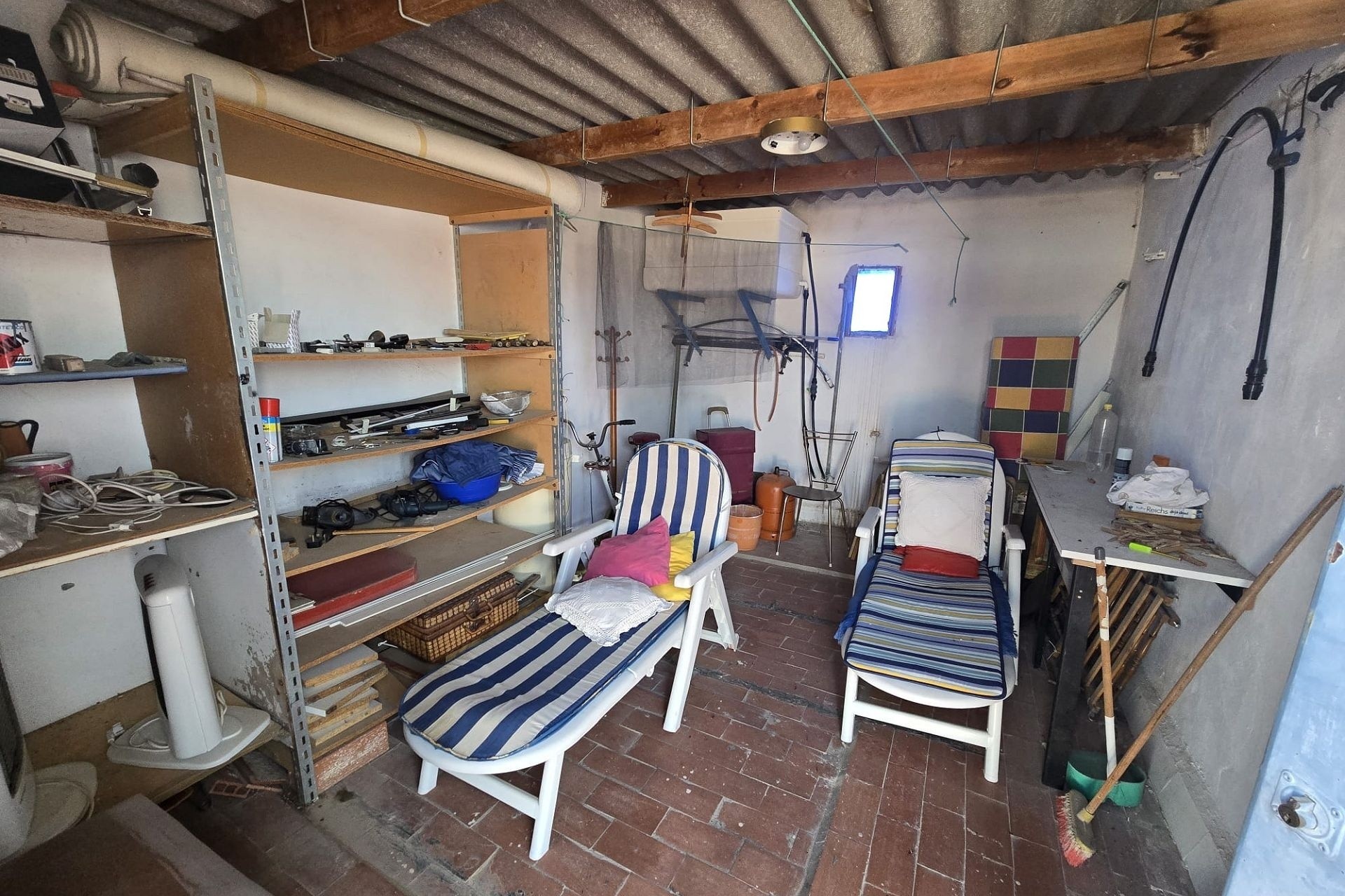 Resale - Apartment / Flat -
Sax - SAX