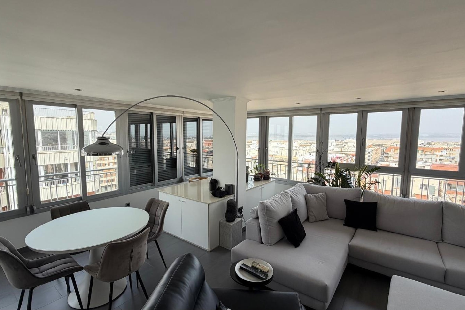 Resale - Apartment / Flat -
Torrevieja - Acequion