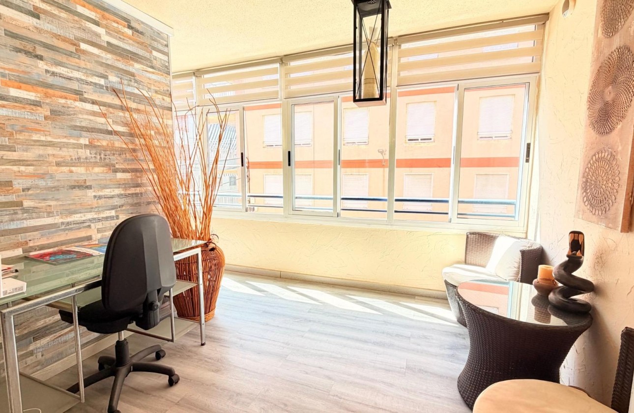Resale - Apartment / Flat -
Torrevieja - Acequion