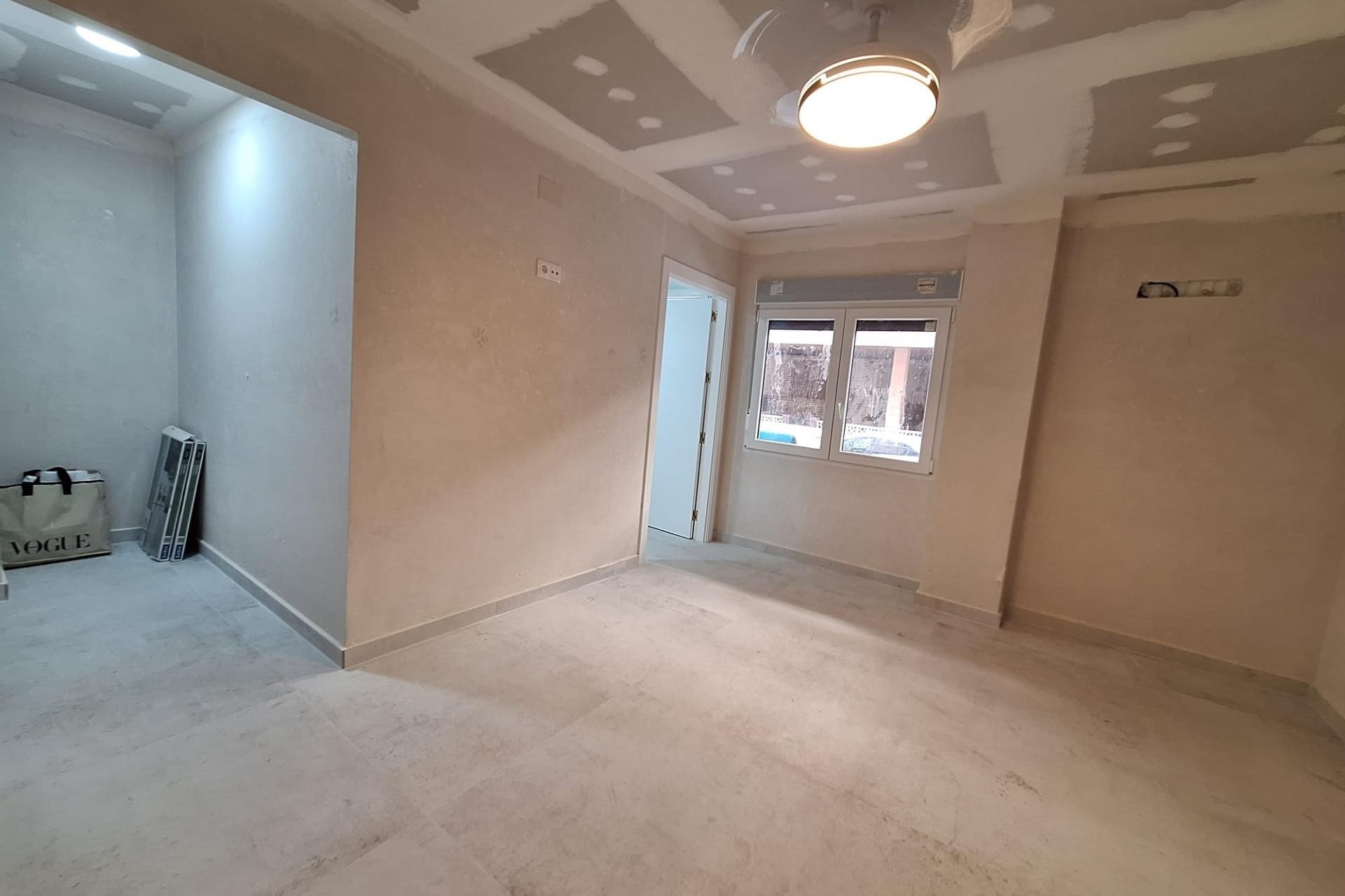 Resale - Apartment / Flat -
Torrevieja - Acequion
