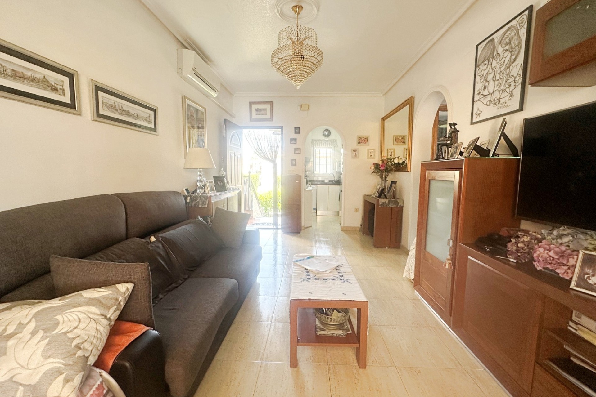 Resale - Apartment / Flat -
Torrevieja - Aguas Nuevas