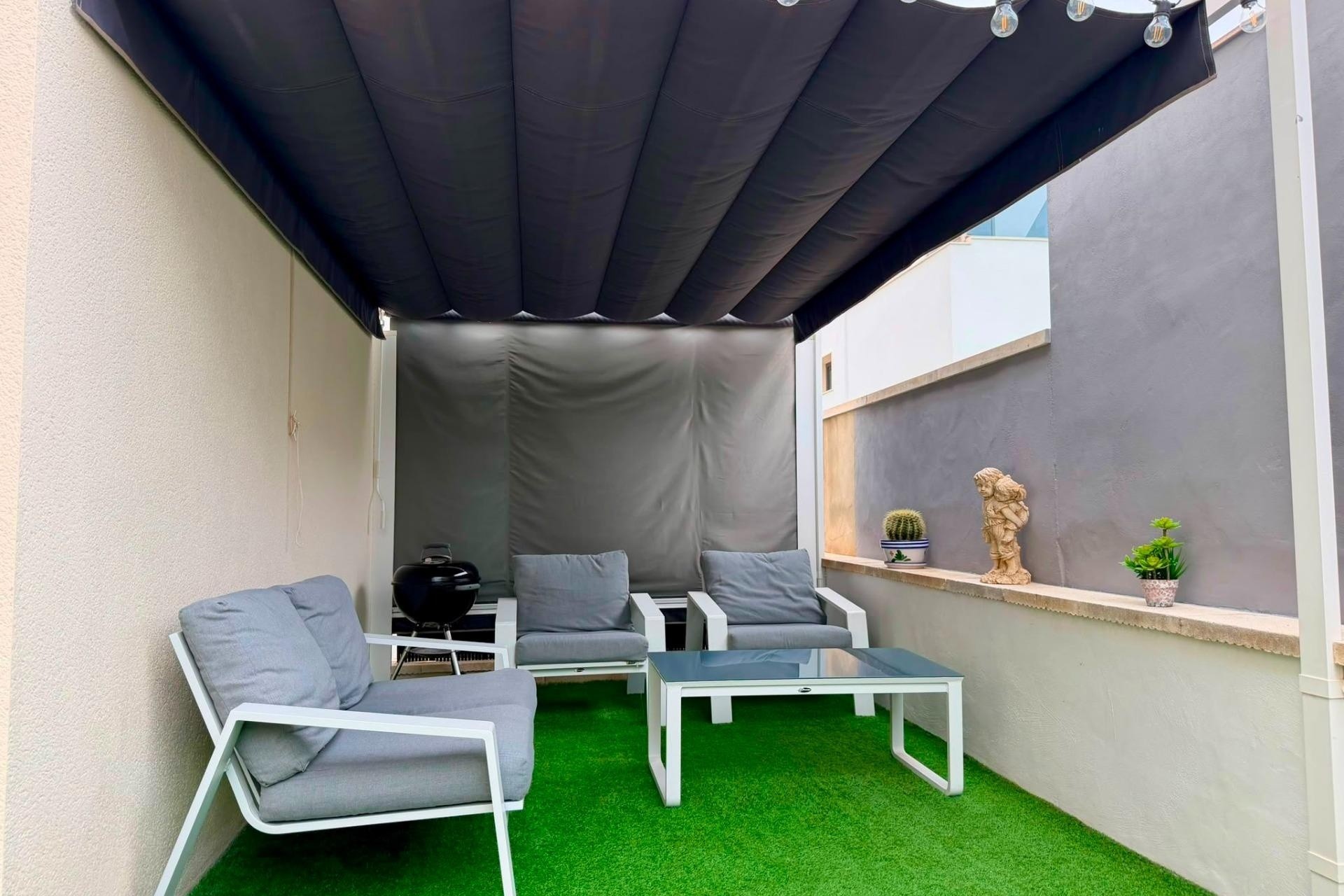 Resale - Apartment / Flat -
Torrevieja - Aguas Nuevas