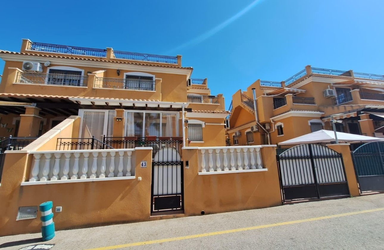 Resale - Apartment / Flat -
Torrevieja - Aguas Nuevas