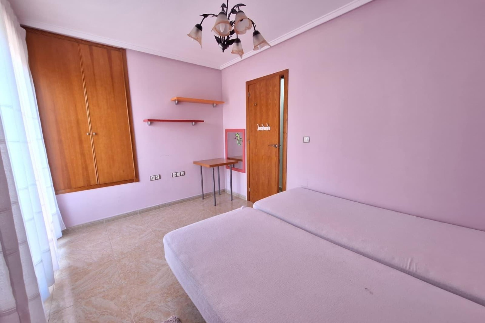 Resale - Apartment / Flat -
Torrevieja - Aguas Nuevas