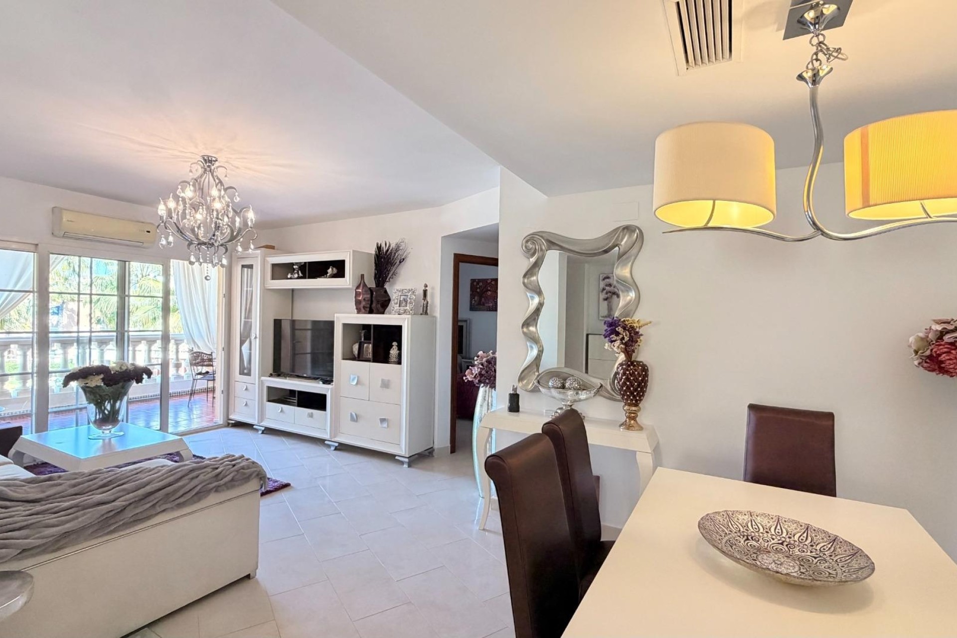 Resale - Apartment / Flat -
Torrevieja - Aldea del mar