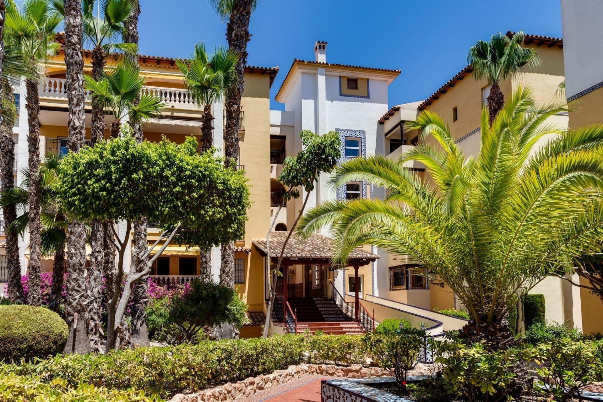 Resale - Apartment / Flat -
Torrevieja - Aldea del mar